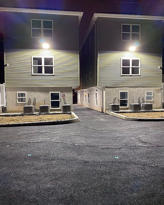 2nd image of 133 Arlington Ave