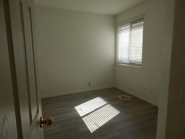 2333 Rodin Pl — Photo 26
