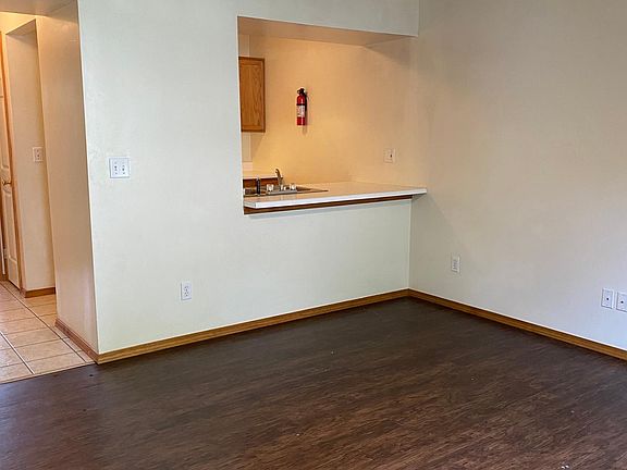 3rd image of 2310 S Illinois Ave APT B2