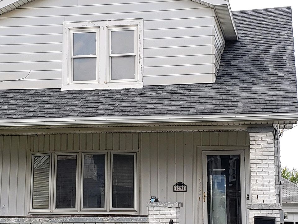 1st image of 1221 W Osborne St
