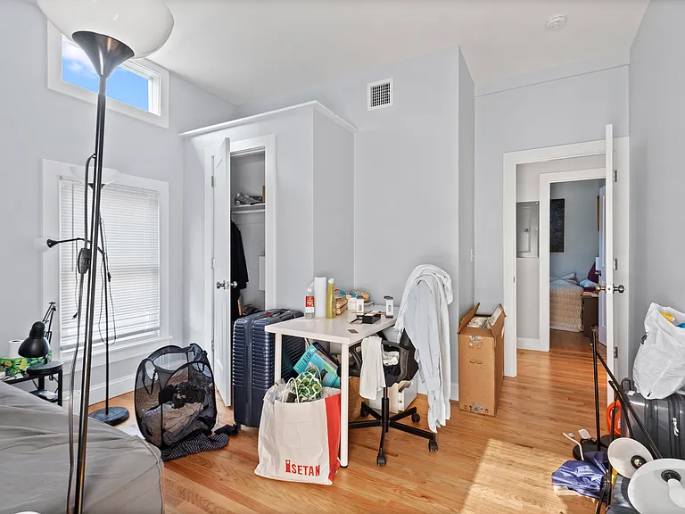 20 Pearl St #2 — Photo 10
