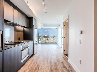 3009 Novar Rd #1202, Mississauga, ON L5B 1S4