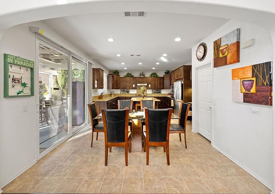 2nd image of 31220 Locust Ct #1