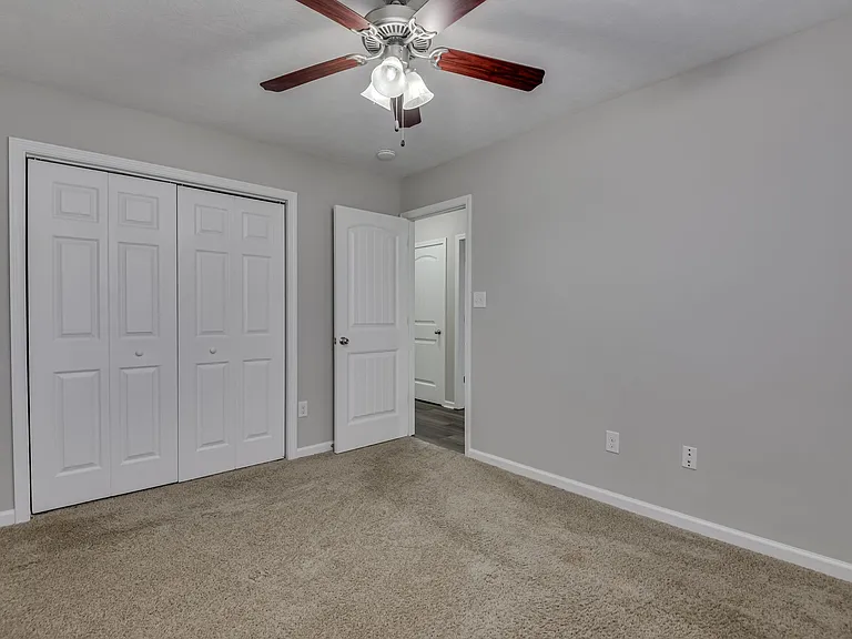 Grovetown Crossing — Photo 11
