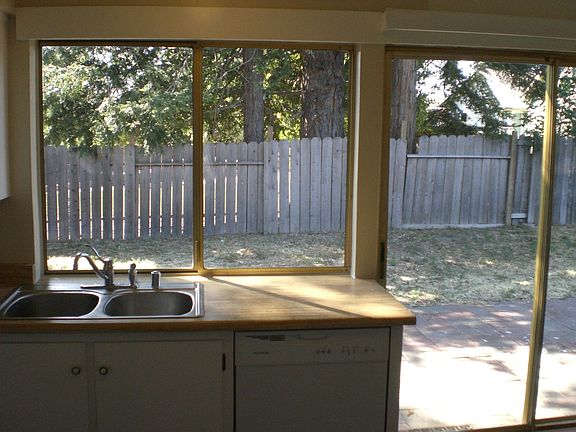 5th image of 1515 Quail Dr