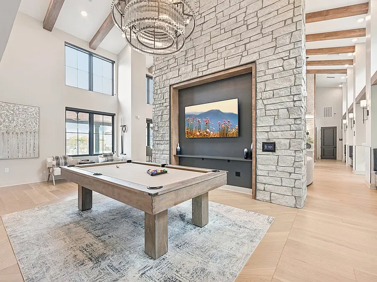 The Garrison Luxury Apartments — Photo 32
