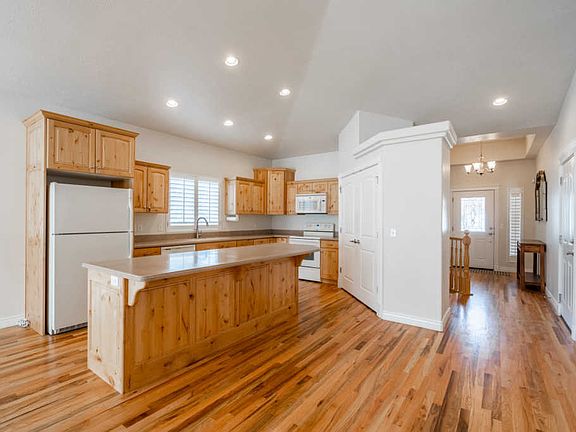 5th image of 1683 W Peaceful Park Ln #0