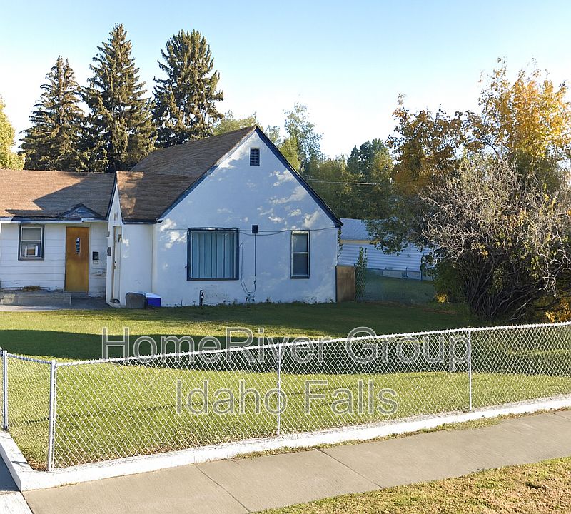 1st image of 785 S Higbee Ave