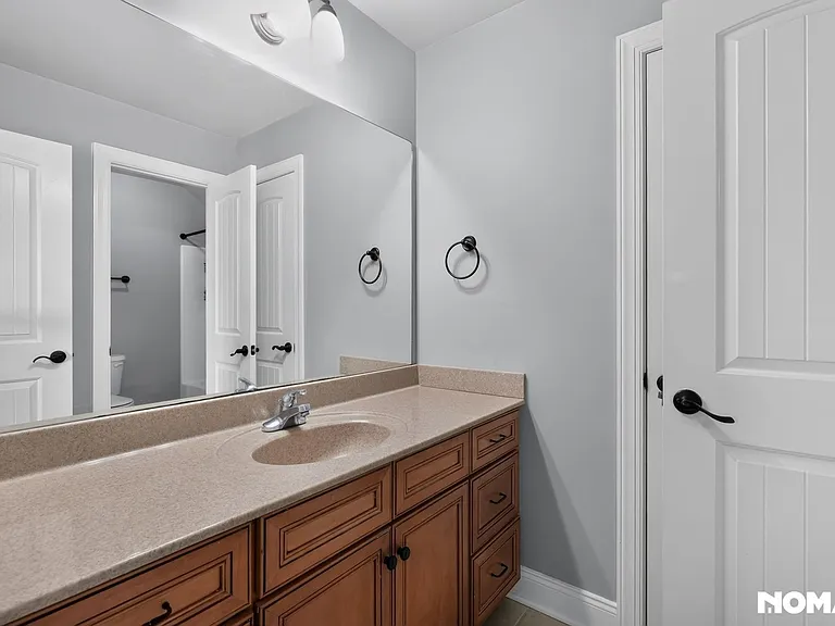 2710 United Dr — Photo 24