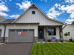 29 Palomino Ct, Hudson, WI 54016