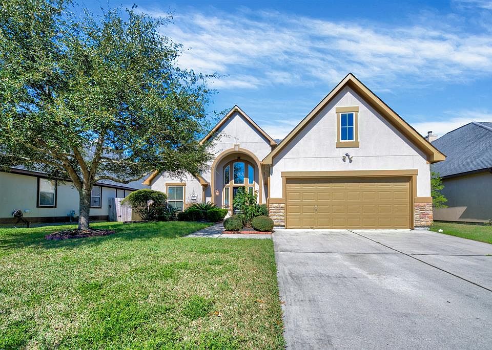 1st image of 1612 Garden Lakes Dr