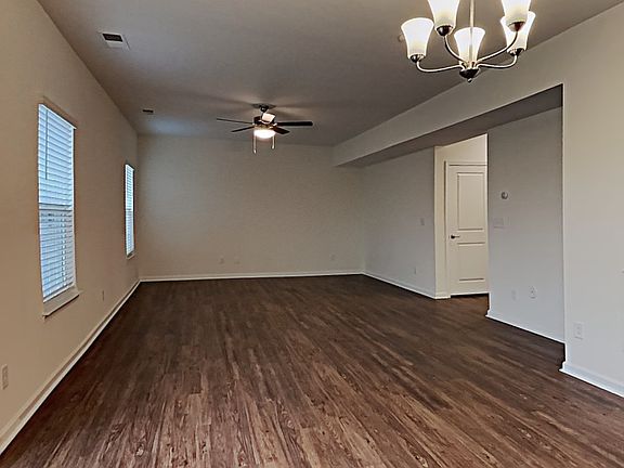3rd image of 5065 Twin River Dr