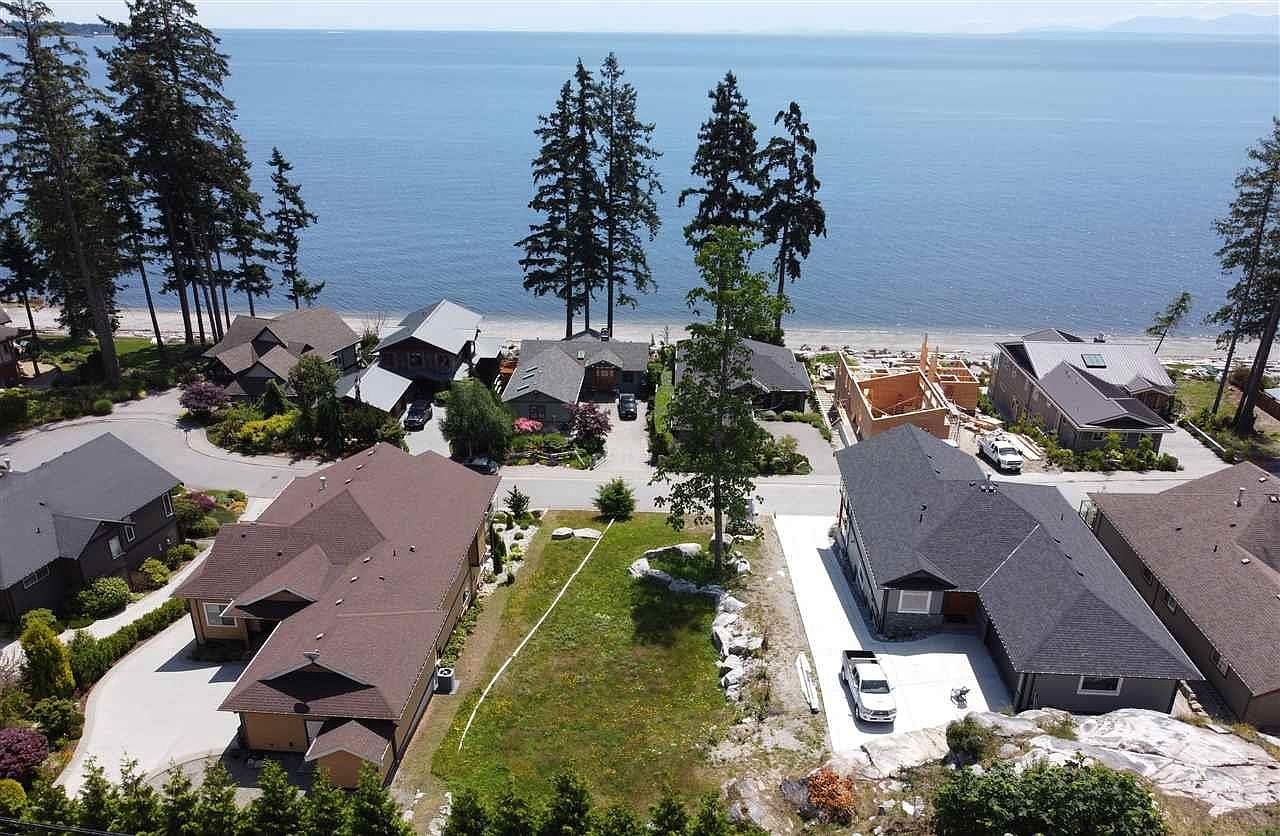 6014 Silverstone Ln, Sechelt, BC V7Z 0T8 MLS R2675641 Zillow