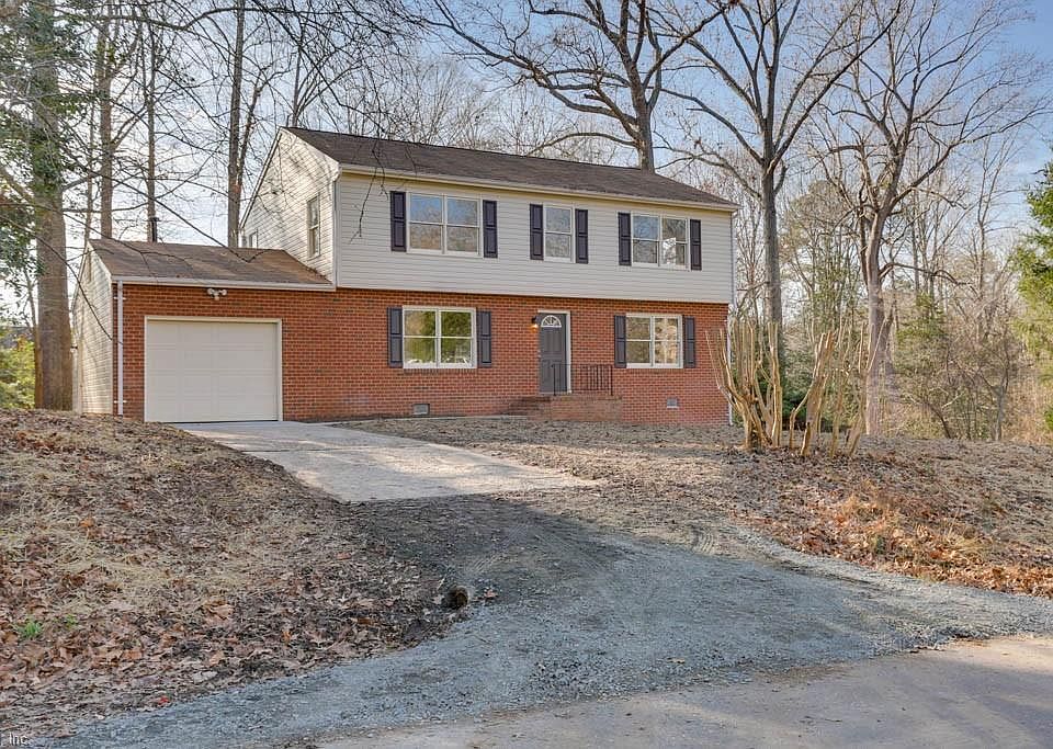 1st image of 116 Lexington Dr