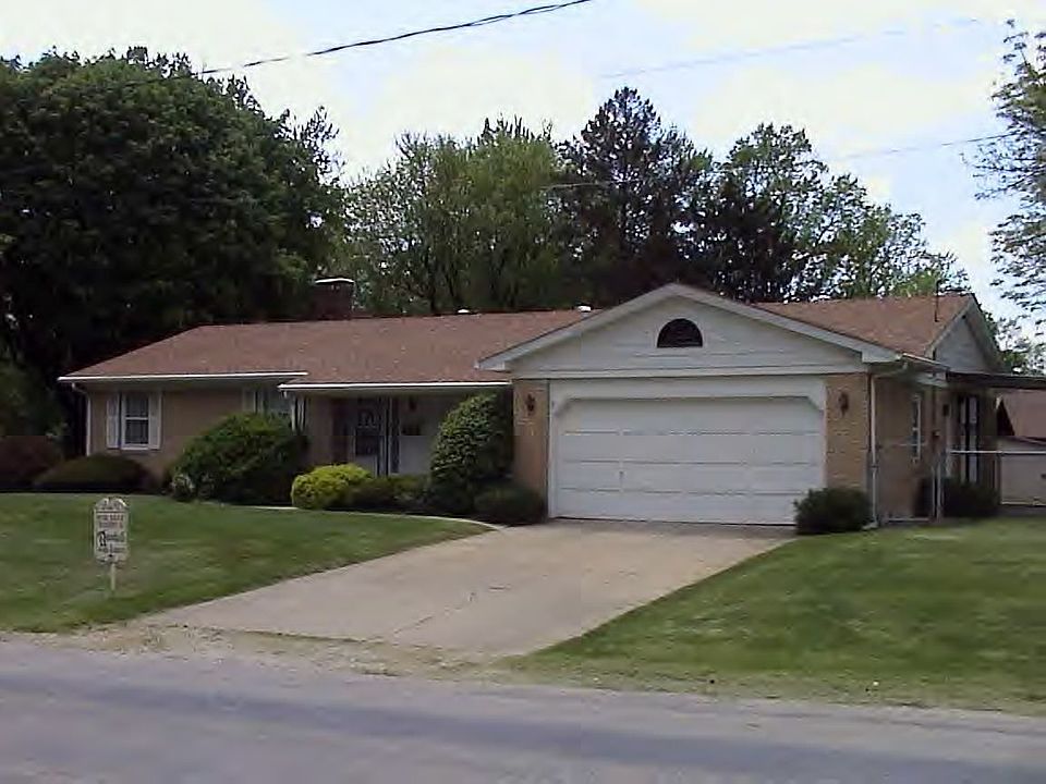 2nd image of 217 E Conron Ave