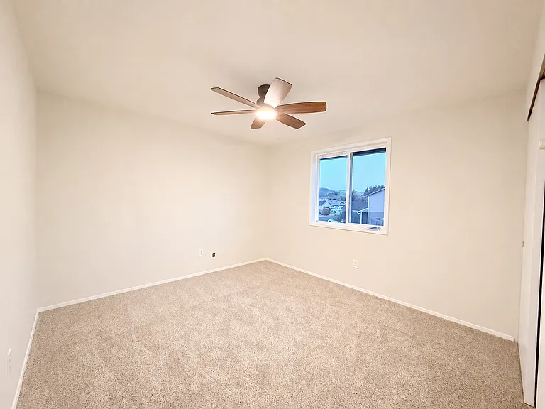 275 Hillshire Dr — Photo 22