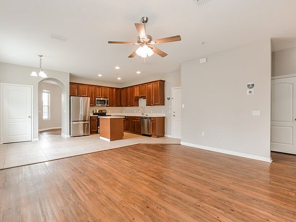 4th image of 10469 Moss Rose Way