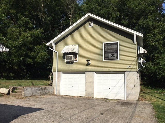 2nd image of 304 Leslie Ave