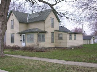 515 Chestnut St, Osage, IA 50461
