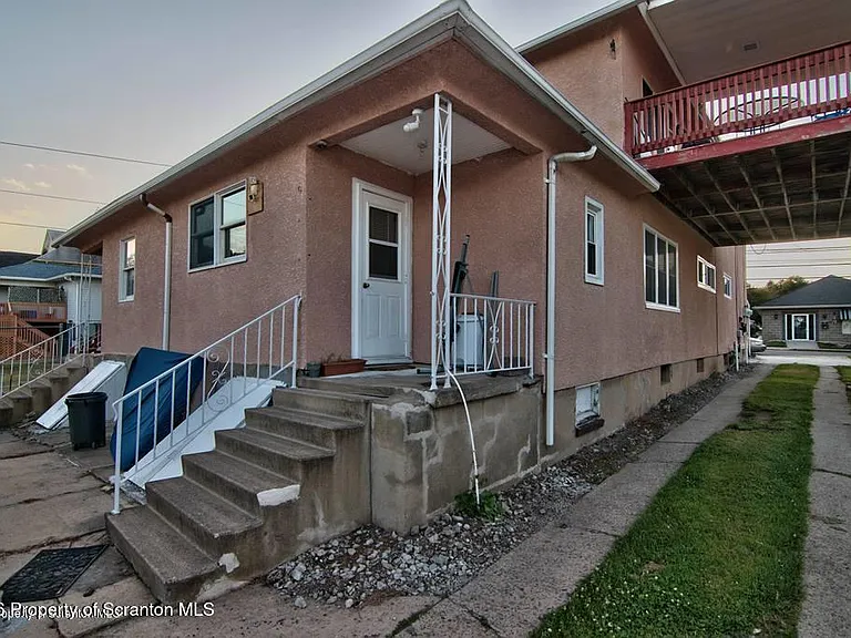 530 S Main St — Photo 4