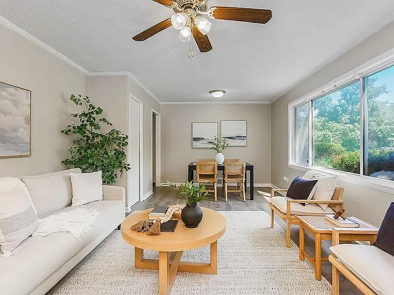 7652 Rainbow Dr — Photo 3