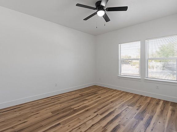 4th image of 809 Tierney Rd