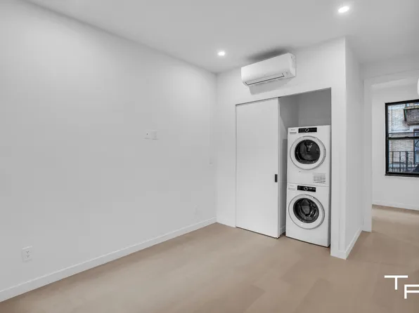 103 Mosco Street 1 image 2 of 10