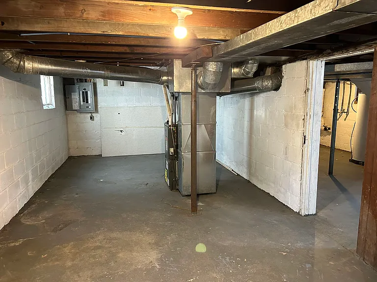 1011 Maple Row — Photo 10