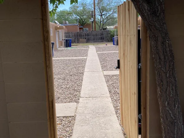 404 Texas St NE #3, Albuquerque, NM 87108