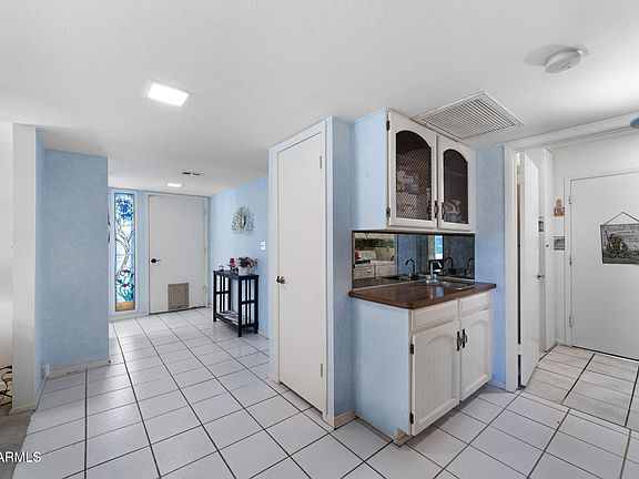 2nd image of 745 LEISURE WORLD --