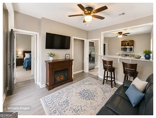 5589 River Rd Photo 1