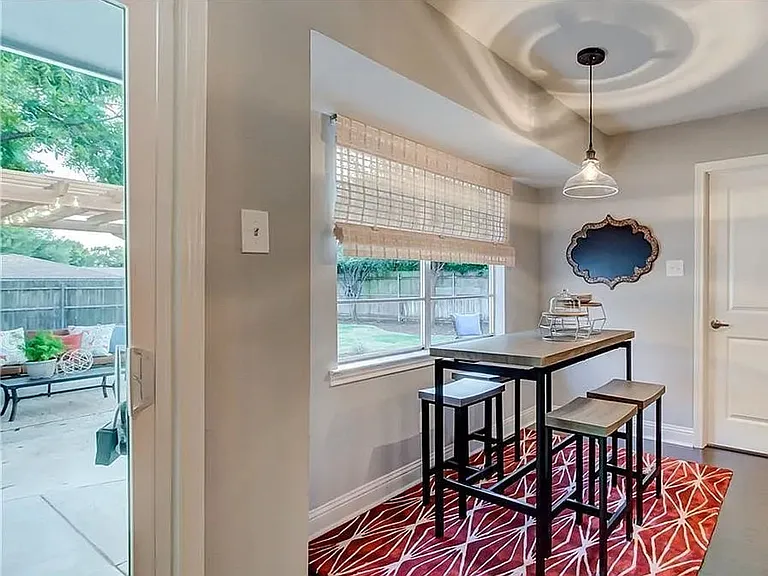 413 W Pleasantview Dr — Photo 13