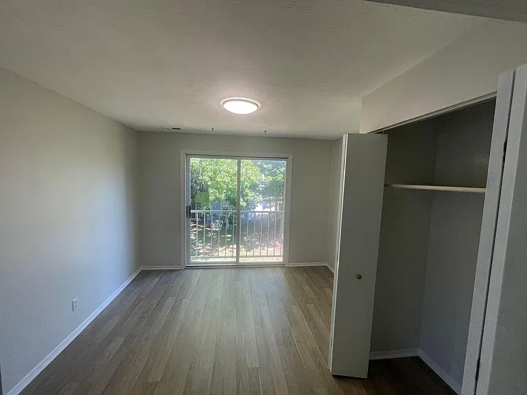 1675 Cedarwood Dr #I — Photo 8