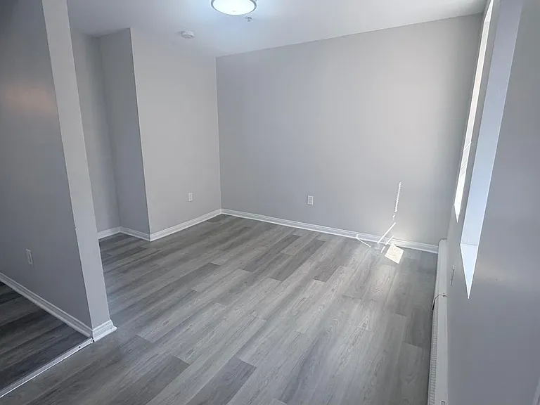 22 Emory St #404D — Photo 8