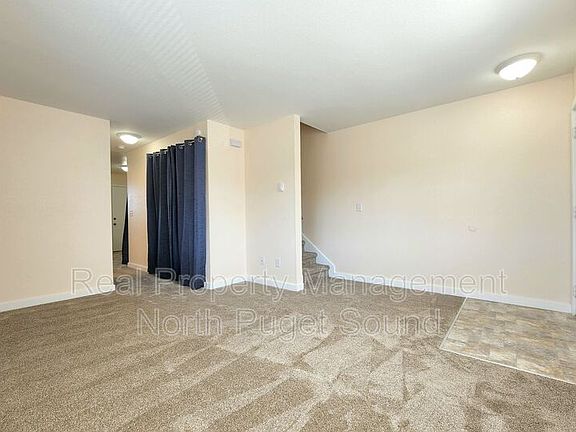 5th image of 3208 Hoyt Ave Unit 7