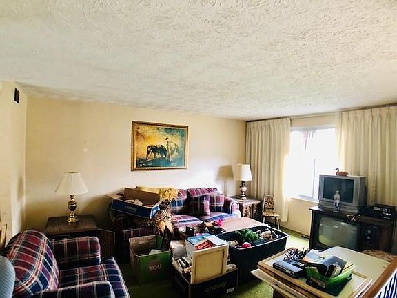 2nd image of 5204 Elmwood Dr