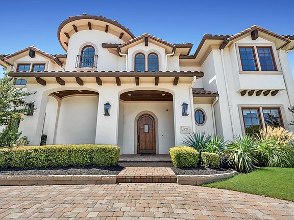 5th image of 3759 Broadmoor Way
