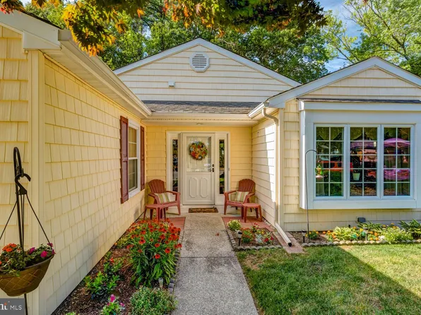 247 Valley Forge Dr, Little Egg Harbor, NJ 08087