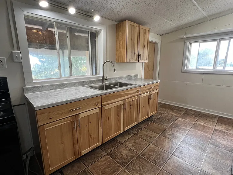 2234 Presque Isle Ave #3 — Photo 2