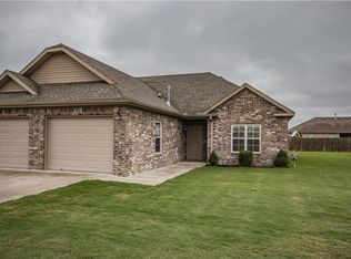 1230 Marigold Rd, Centerton, AR 72719