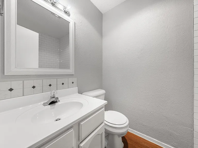 2311 Peppertree Ct — Photo 9