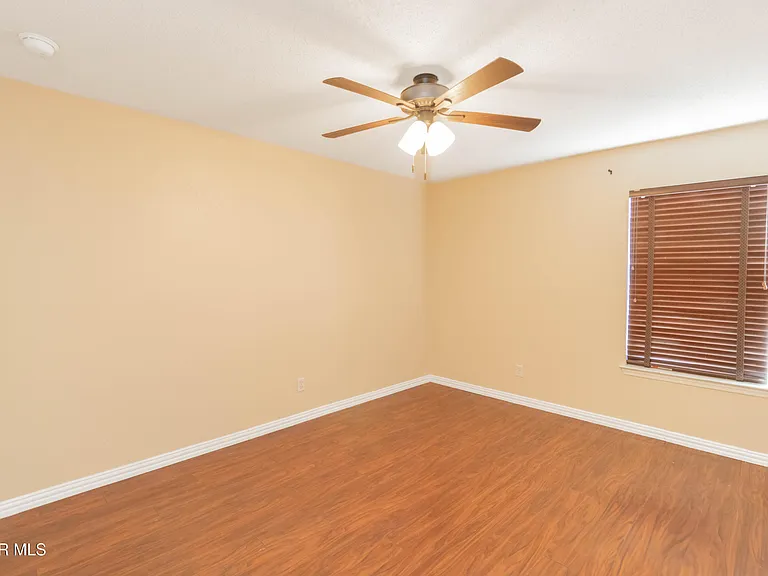 5652 Rick Husband Dr — Photo 16