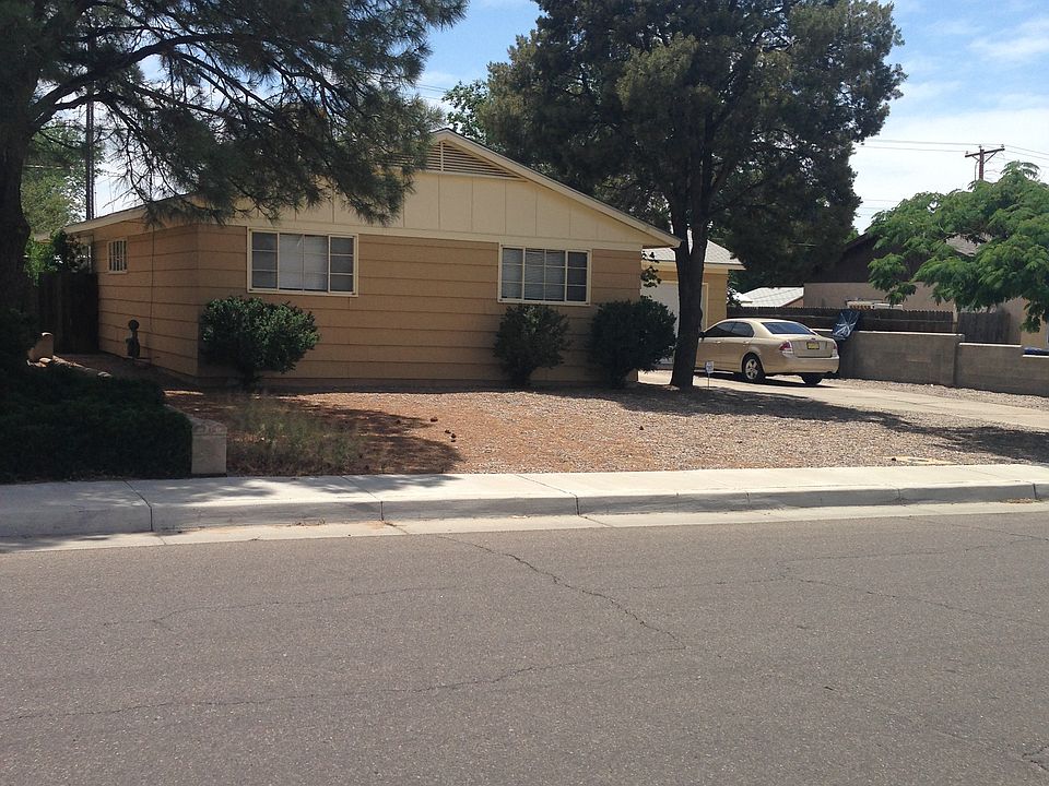 2nd image of 4708 Douglas Macarthur Rd NE