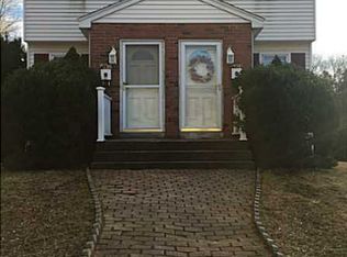 60 State St, Westerly, RI 02891