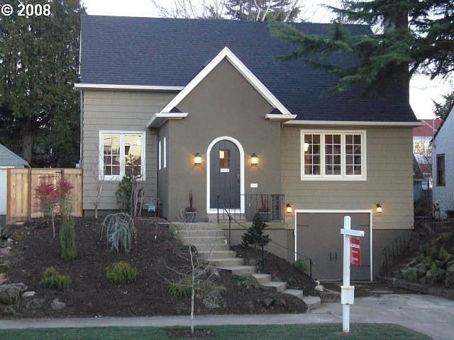 3320 NE 38th Avenue