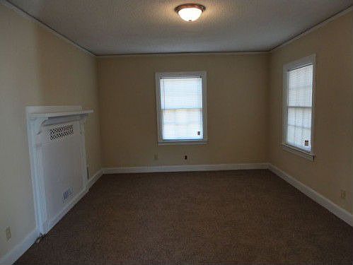 4th image of 4 Ingleside Vlg
