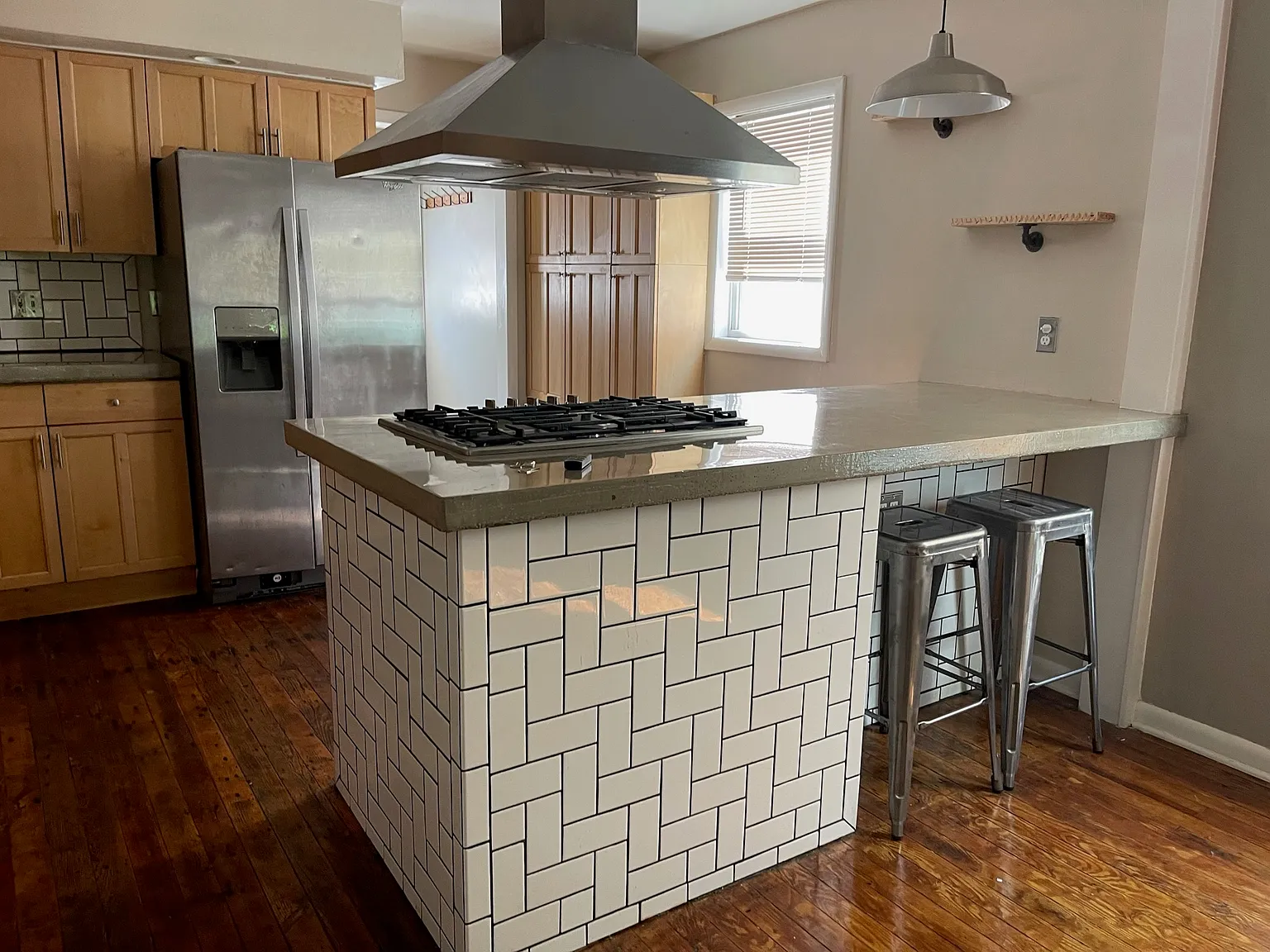 3 bed, 1.5 bath, 1092 sqft, $3,000 — Photo 3