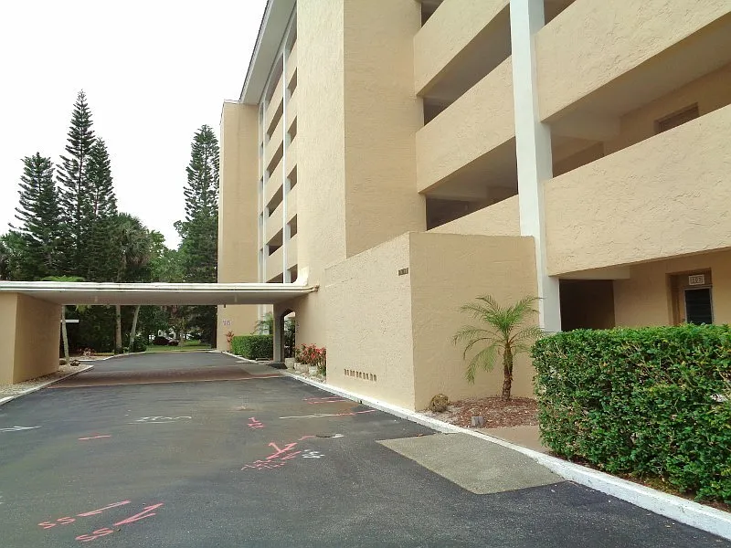2BR/2BA Ground Level Condo in Venice Ave Condos- Great Deal! — Photo 1