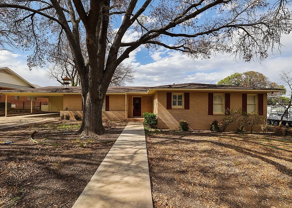 1st image of 1015 Henderson Dr