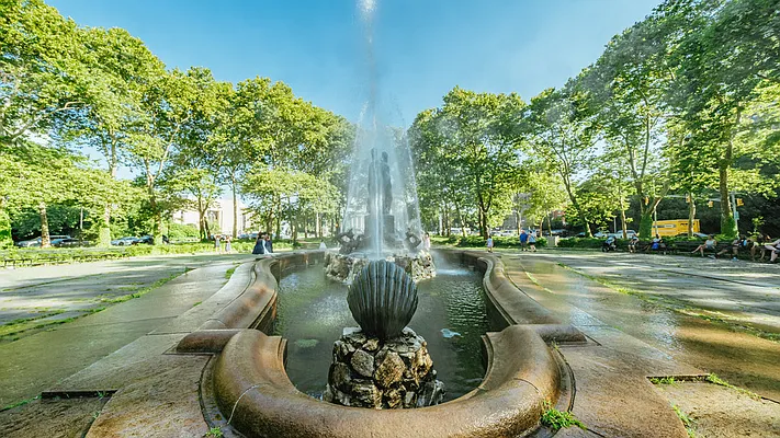 Rented by Nooklyn NYC LLC | media 96